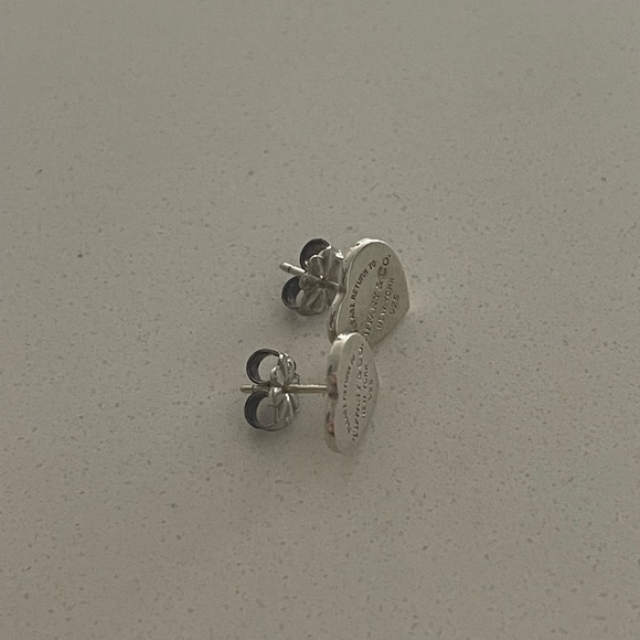 Authentic Tiffany heart tag stud earrings - Picture 5 of 6